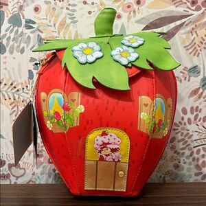 Loungefly Strawberry Shortcake Strawberry House Figural Crossbody Bag NWT Red